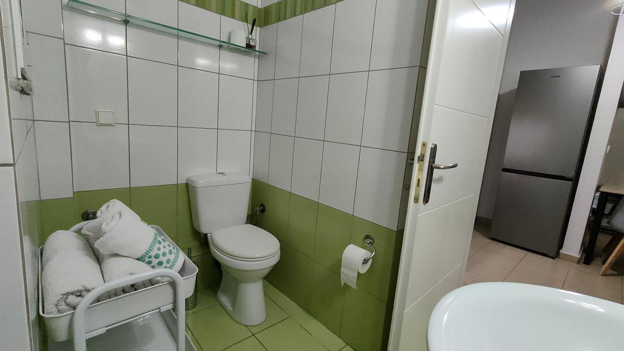 Rock & Roll 1 - Modern Apartment In Trikala מראה חיצוני תמונה